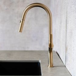 Finish – Brushed Brass