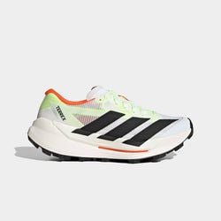 Colour – Cloud White / Core Black / Impact Orange