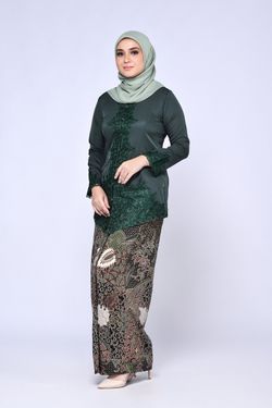 Color – EMERALD GREEN