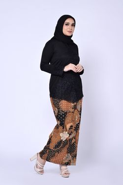 Color – BLACK