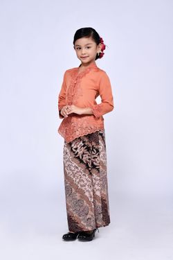 Color – SALMON