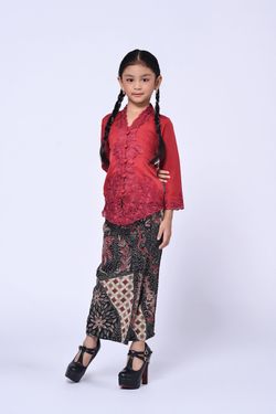 Color – MAROON
