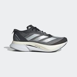 Colour – Core Black / Footwear White / Carbon