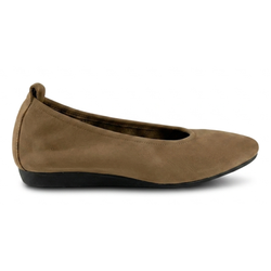 Style – Tan