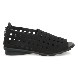 Style – Black