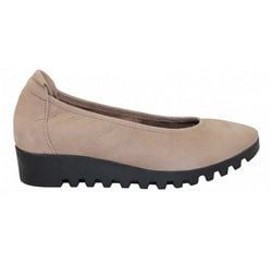 Style – Beige