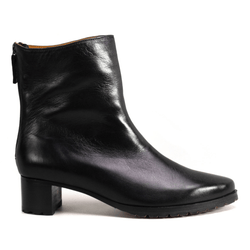 Style – BLACK