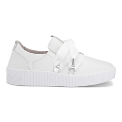Style – White