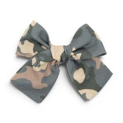 Camo – Petite Hair Bow