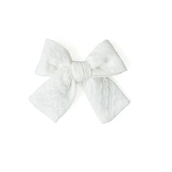 Quilted White – Petite Hair Bow