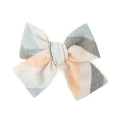 Sandy – Petite Hair Bow