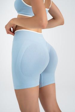 Renk – Sky Dust Blue Seamless Scrunch Short