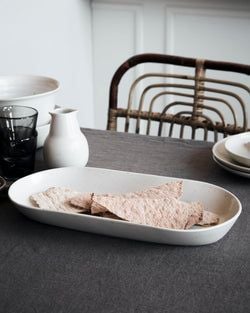 FÅES OGSÅ I: – Serveringsfad, Pion, Grå/Hvid, l 38 cm