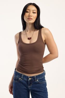 COLOUR – Brown