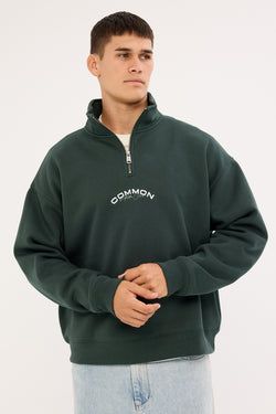 COLOUR – Stride Dark Green