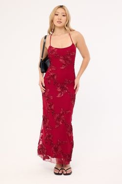 COLOUR – Burgundy