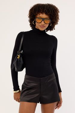 COLOUR – Black