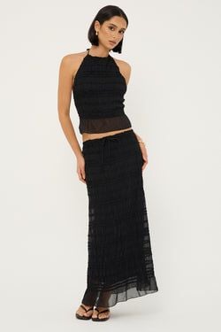 COLOUR – Black