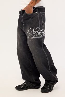 COLOUR – Dirty Washed Black