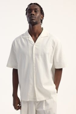 COLOUR – Off White