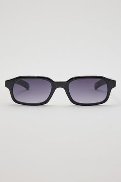 COLOUR – Black/Black Smoke