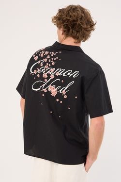 COLOUR – Black