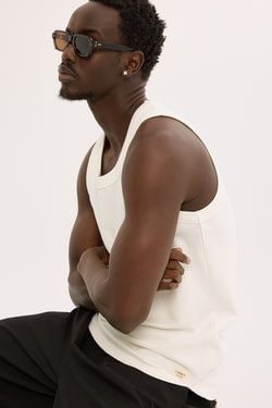 COLOUR – Off White