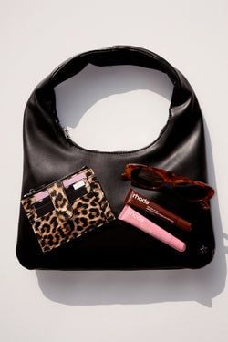 COLOUR – Leopard