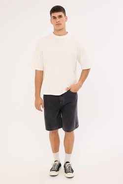 COLOUR – Washed Black