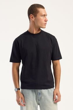 COLOUR – Black