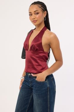 COLOUR – Burgundy