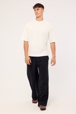 COLOUR – Black