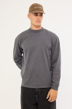 COLOUR – Washed Black