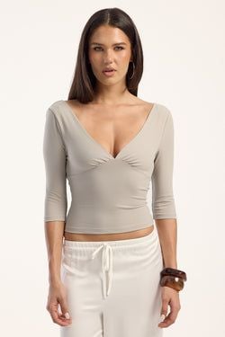 COLOUR – Light Grey