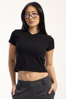 COLOUR – Black