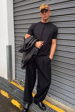 COLOUR – Black