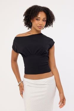 COLOUR – Black