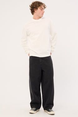 COLOUR – Washed Black
