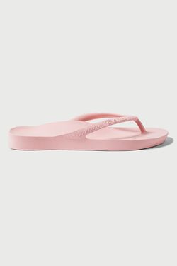 COLOUR – Pink