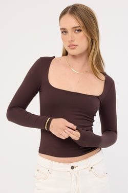 COLOUR – Brown