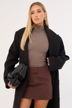 COLOUR – Brown