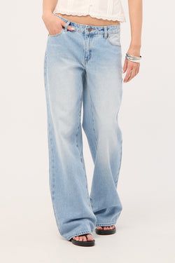COLOUR – Kaia Worn Light Blue