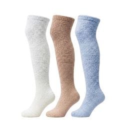 Color – Pure White, Khaki & Dusty Blue