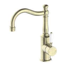 Style – Aged Brass