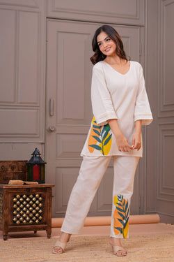 Yellow Leaf Motifs