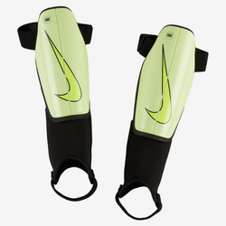 Nike Charge Kids' Soccer Shin Guards – Green
