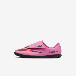 Nike Jr. Mercurial Vapor 16 Club Little Kids' Indoor/Court Low-Top Soccer Shoes – Pink