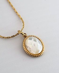 Stone – Mother of Pearl