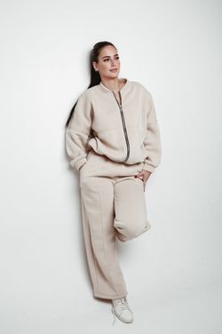 Auch verfügbar in: – BEIGE