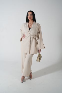 Auch verfügbar in: – BEIGE